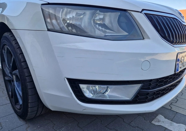 Skoda Octavia cena 27000 przebieg: 316000, rok produkcji 2015 z Bytom małe 56